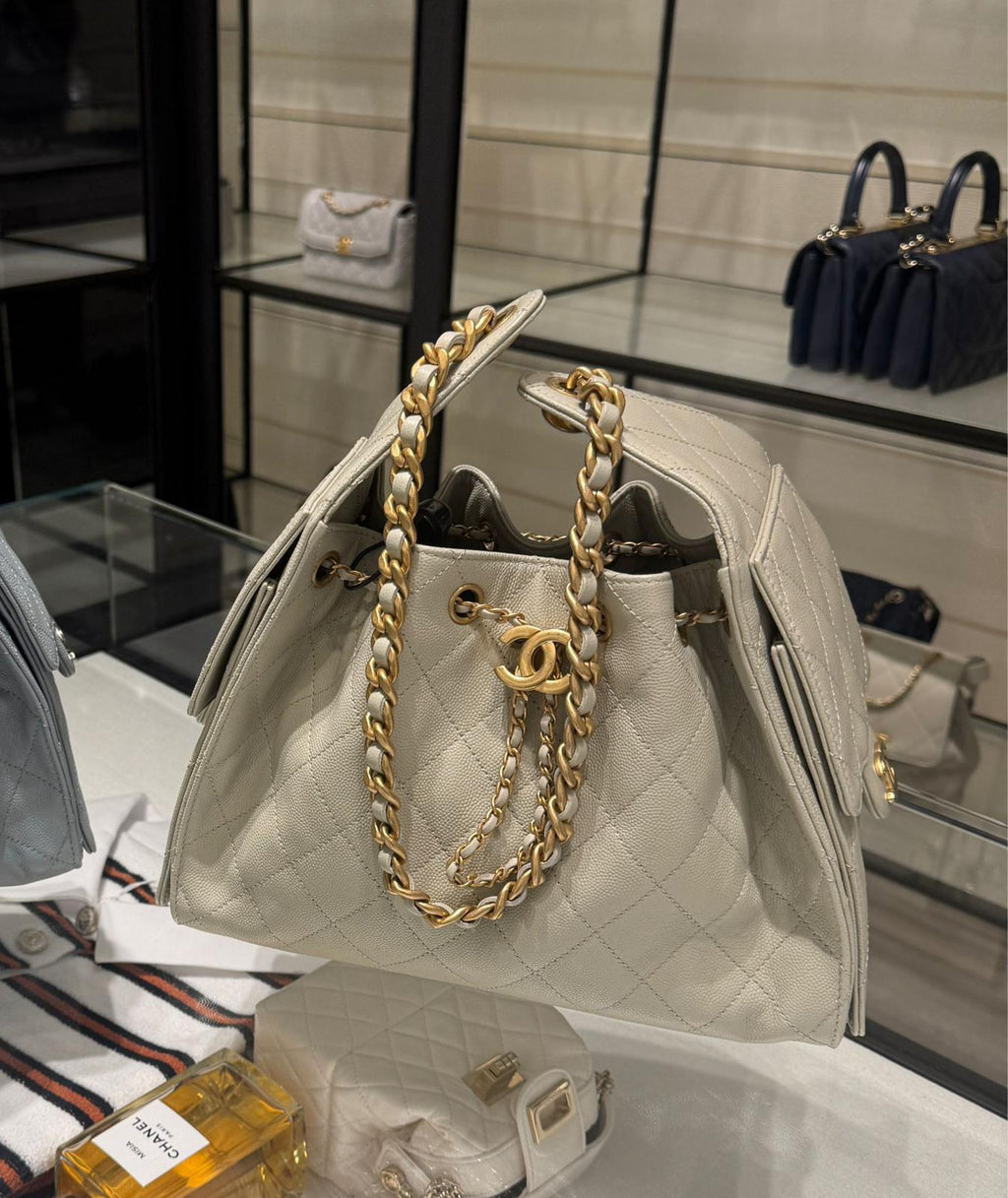 CHANEL 25 Ivory